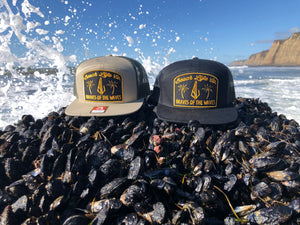 ICONIC RETRO CAPTAIN PATCH DESIGN SNAPBACK HAT