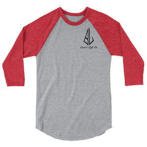 3/4 sleeve raglan shirt