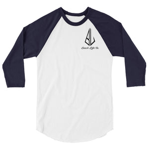 3/4 sleeve raglan shirt