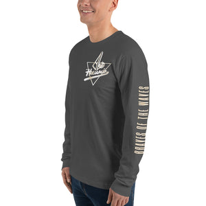 Long sleeve t-shirt