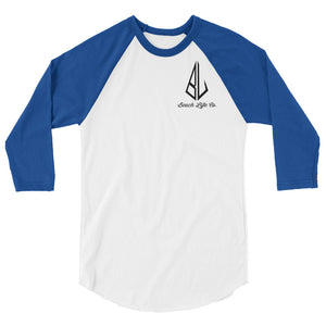 3/4 sleeve raglan shirt