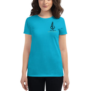 Women's short sleeve t-shirt